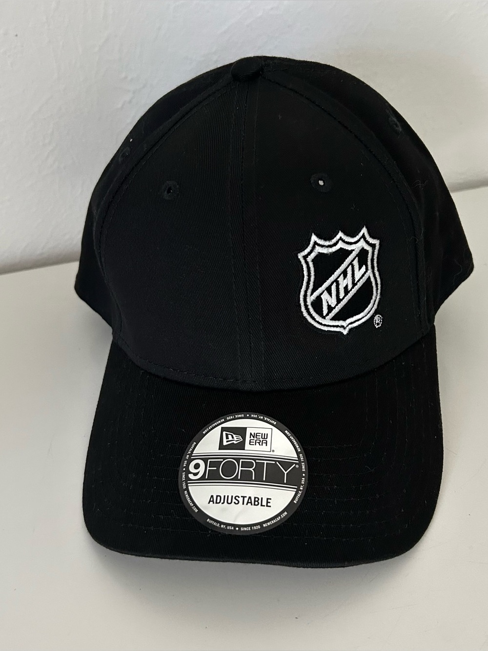 NEW - NHL Logo Black, Classic, Curved Bill, Baseball Cap, Velcro Adjustable, OS